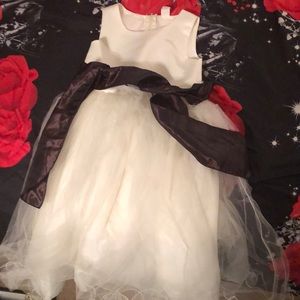 Girls dress